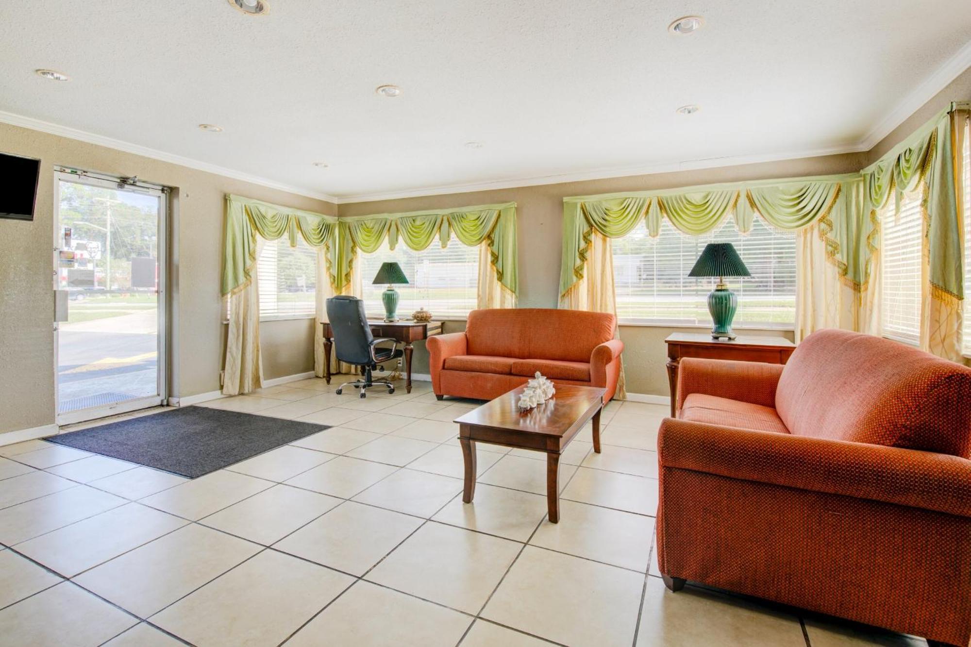 Oyo Hotel Douglas Ga Us-441 Экстерьер фото